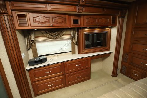 2006 Newmar Essex 4502