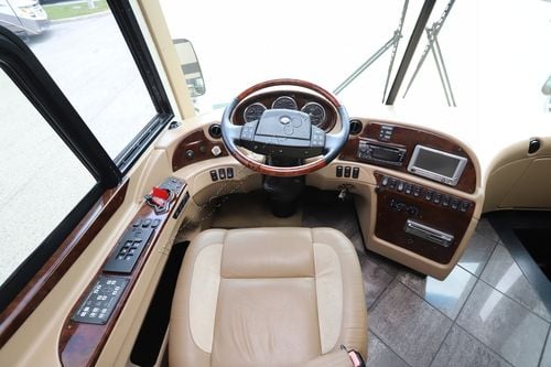 2006 Newmar Essex 4502