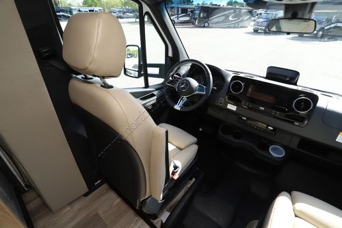 2026 Tiffin Motor Homes Wayfarer 25RW