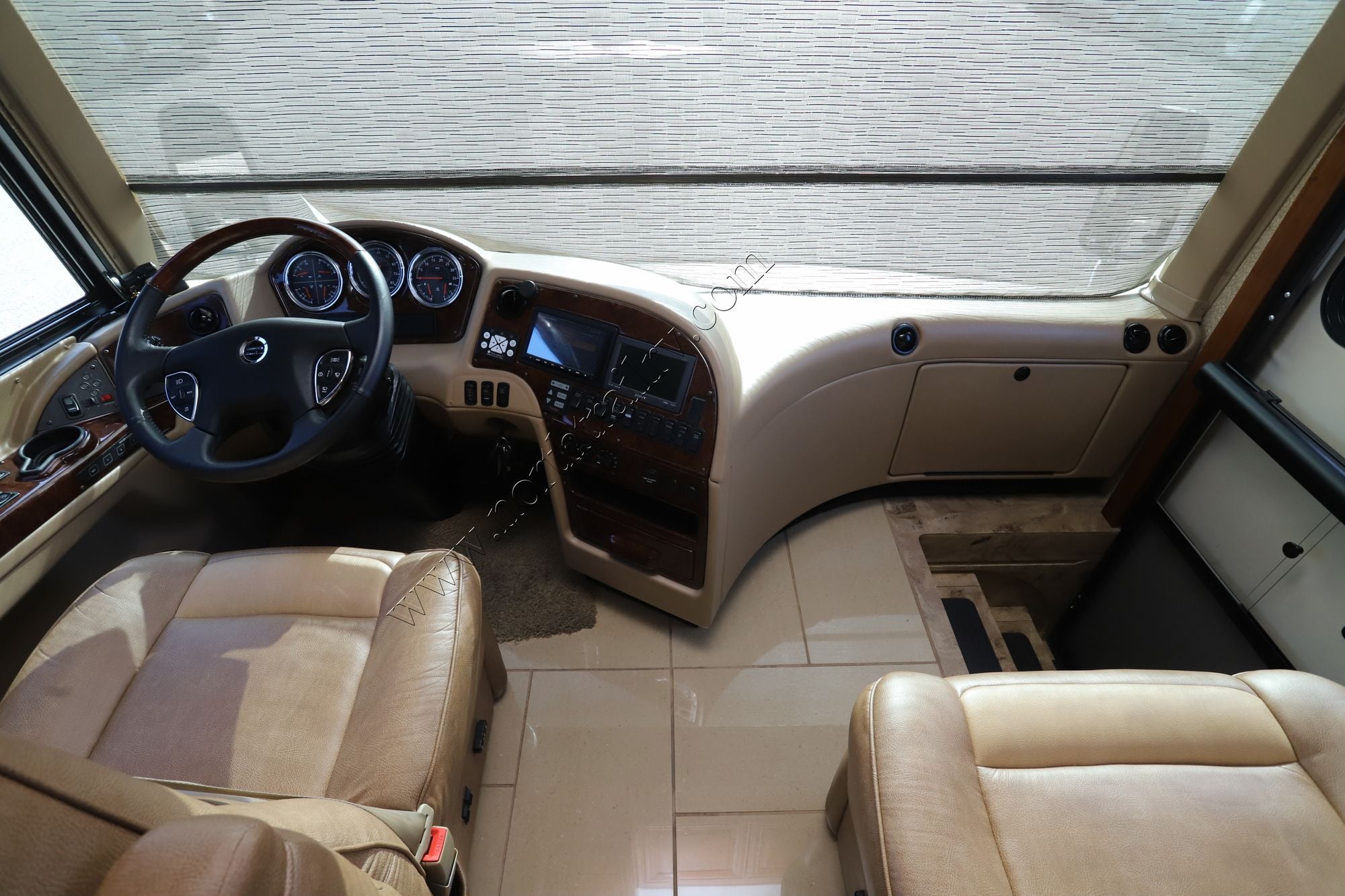 Used 2014 Newmar Essex 4553 Class A  For Sale