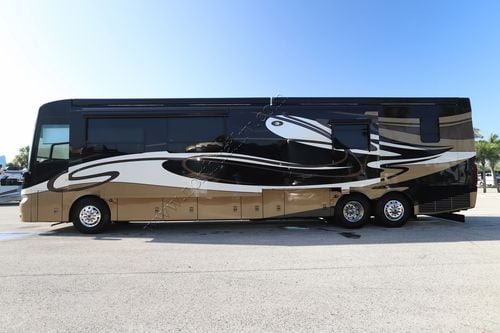 2014 Newmar Essex 4553