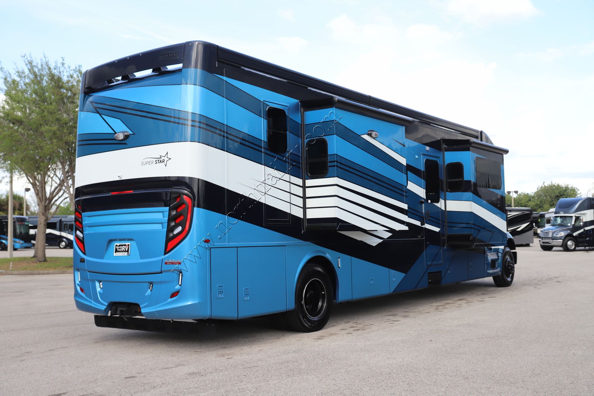 New 2026 Newmar Super Star 4159 Super C  For Sale