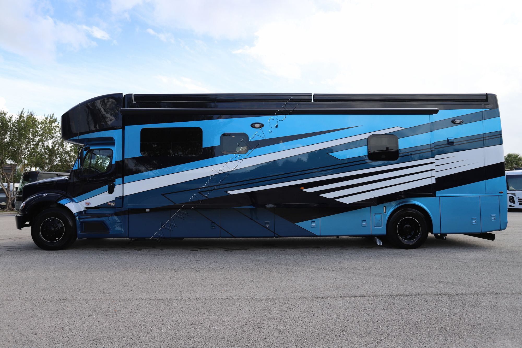 New 2026 Newmar Super Star 4159 Super C  For Sale