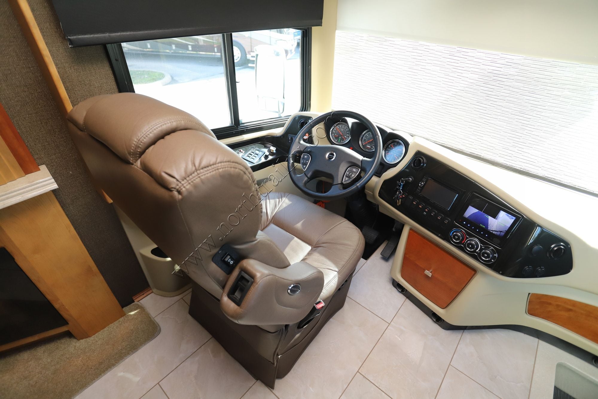 Used 2017 Tiffin Motor Homes Phaeton 40QBH Class A  For Sale