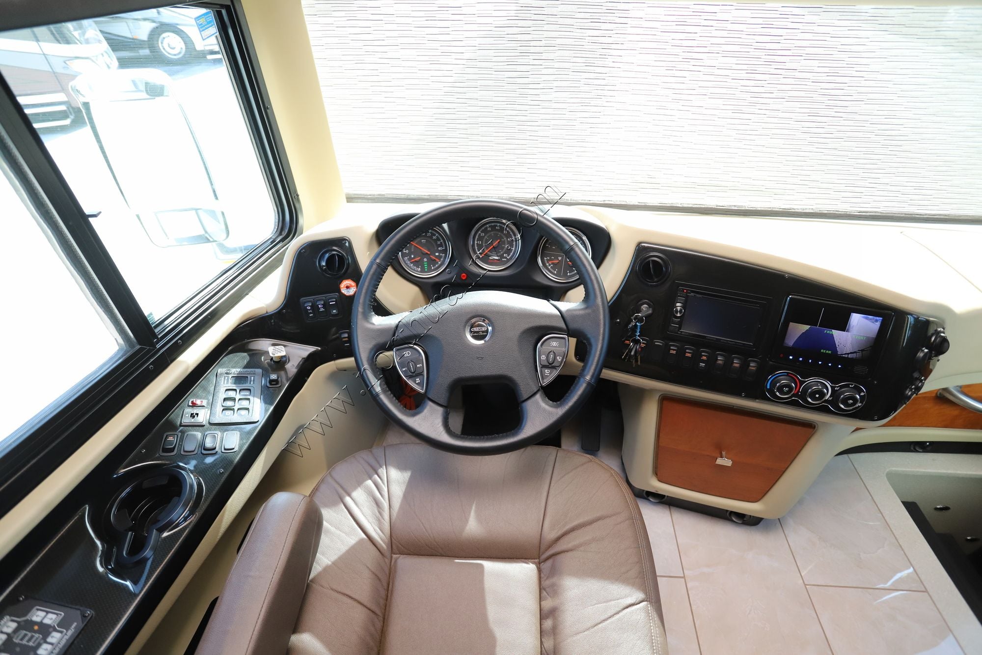 Used 2017 Tiffin Motor Homes Phaeton 40QBH Class A  For Sale