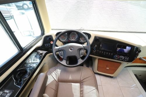 2017 Tiffin Motor Homes Phaeton 40QBH