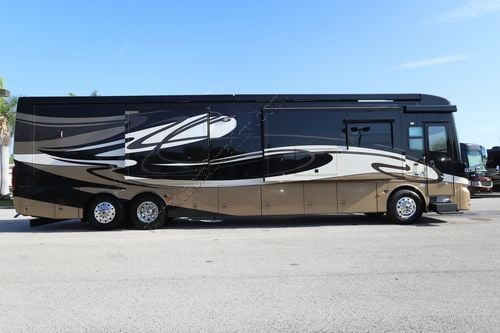2014 Newmar Essex 4553