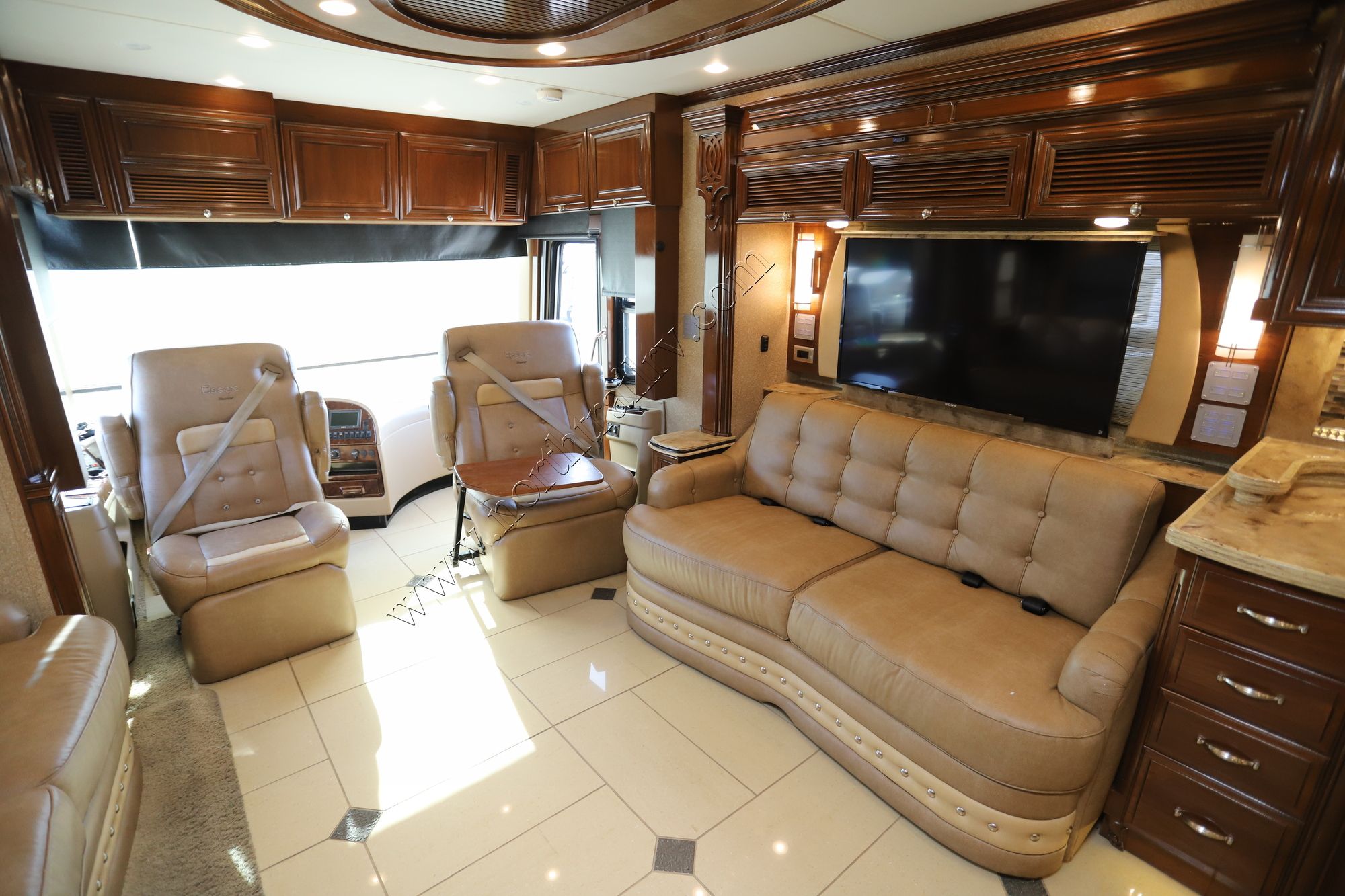 Used 2014 Newmar Essex 4553 Class A  For Sale