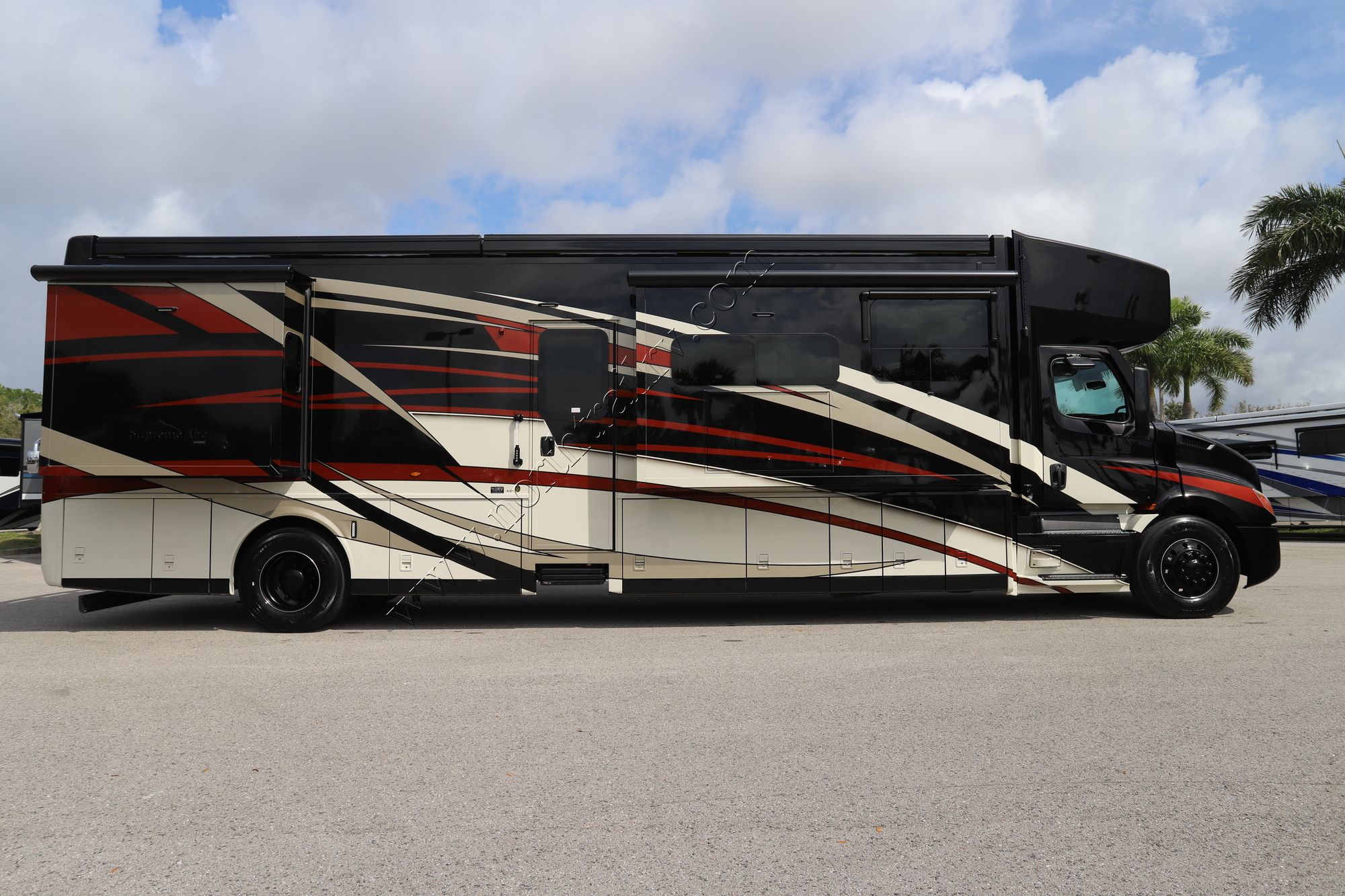 New 2027 Newmar Supreme Aire 4129 Super C  For Sale