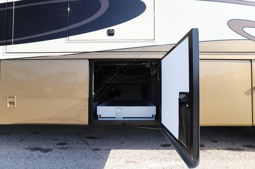 2014 Newmar Essex 4553
