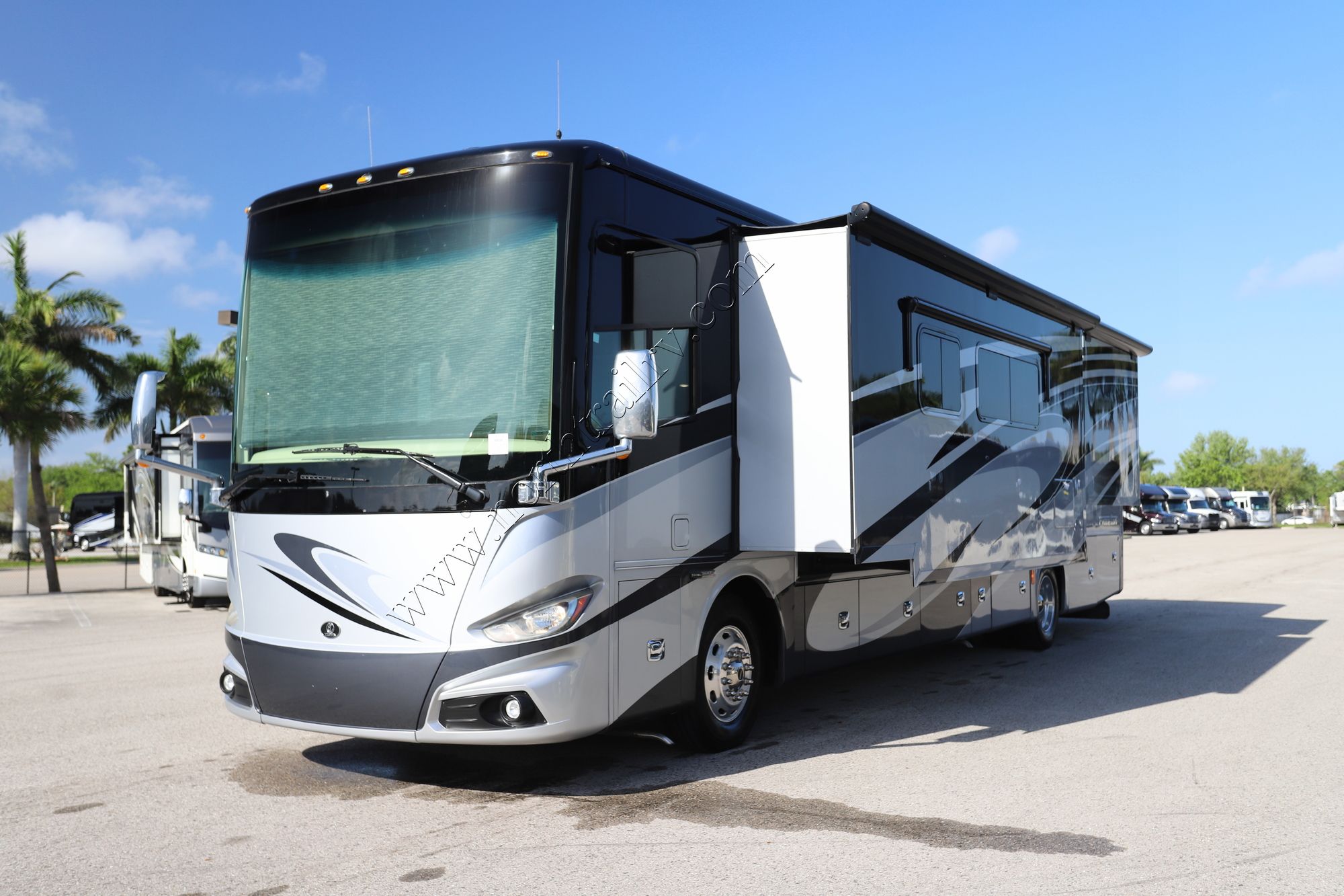 Used 2017 Tiffin Motor Homes Phaeton 40QBH Class A  For Sale