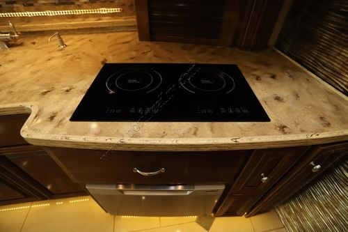 2014 Newmar Essex 4553