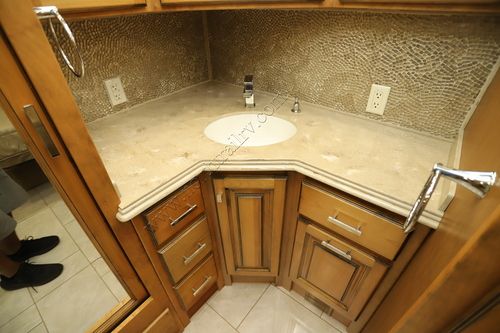 2017 Tiffin Motor Homes Phaeton 40QBH