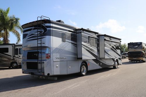 2017 Tiffin Motor Homes Phaeton 40QBH
