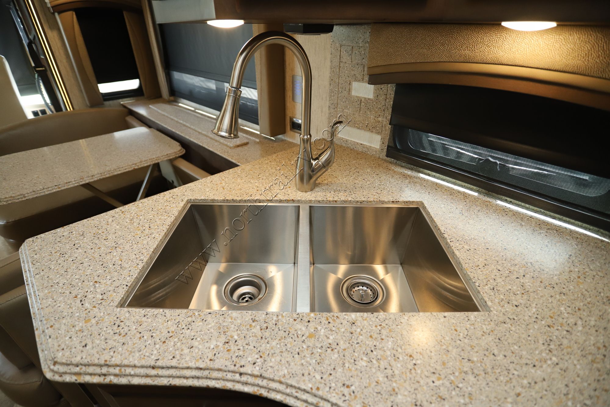 Used 2019 Newmar Ventana Le 3412 Class A  For Sale