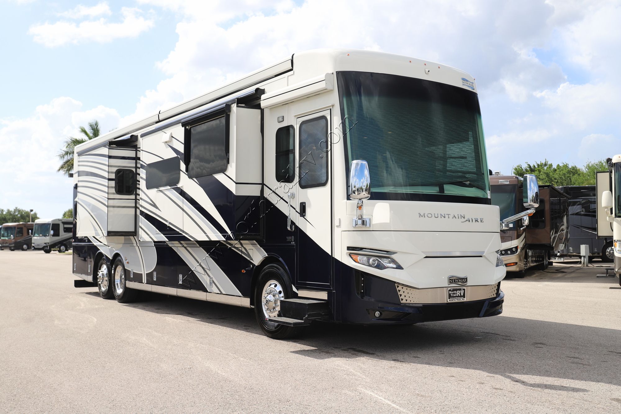 Used 2022 Newmar Mountain Aire 4118 Class A  For Sale