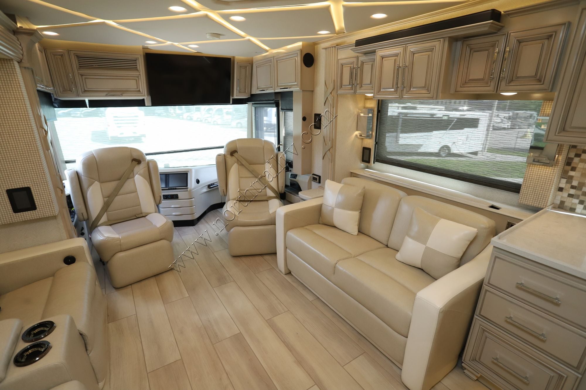 Used 2022 Newmar Mountain Aire 4118 Class A  For Sale