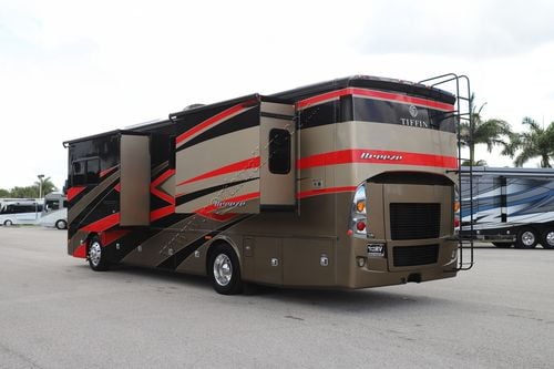 2020 Tiffin Motor Homes Breeze 33BR
