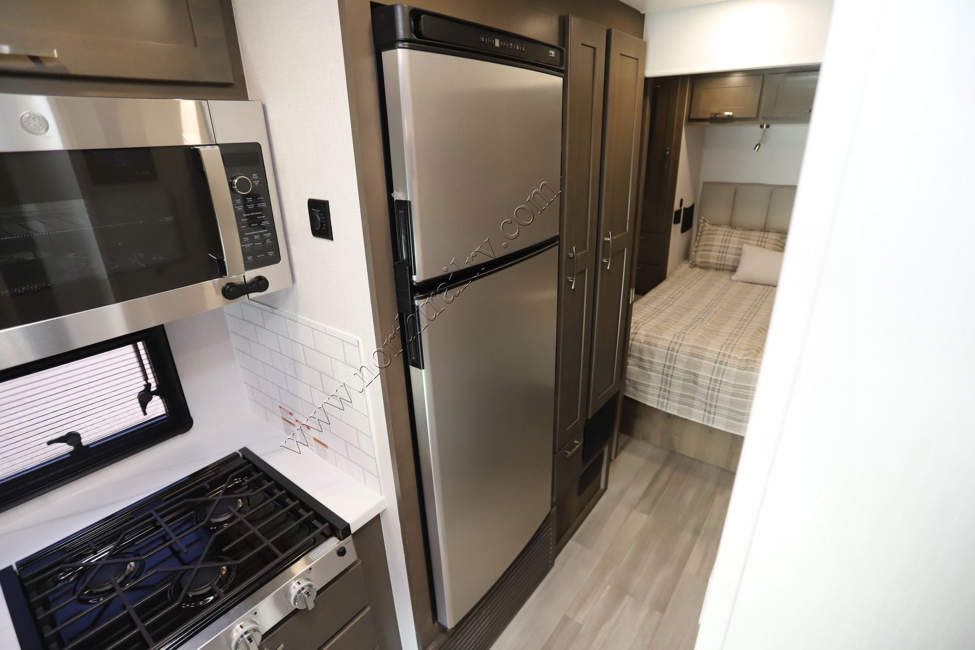 New 2026 Dynamax Isata 5 28SS 4X4 EX Super C  For Sale