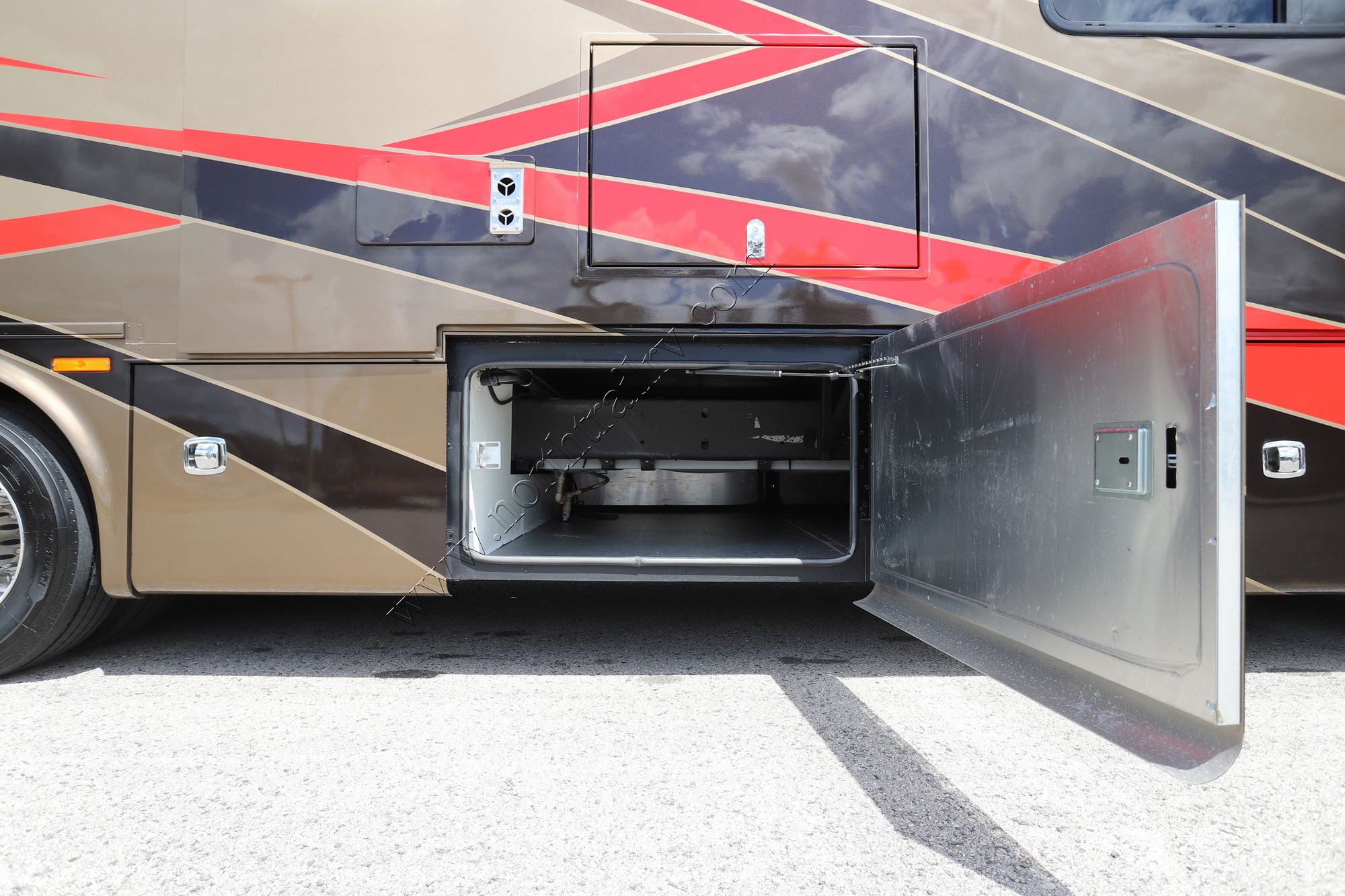 Used 2020 Tiffin Motor Homes Breeze 33BR Class A  For Sale