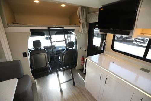 2025 Renegade Rv Vienna 25RMC