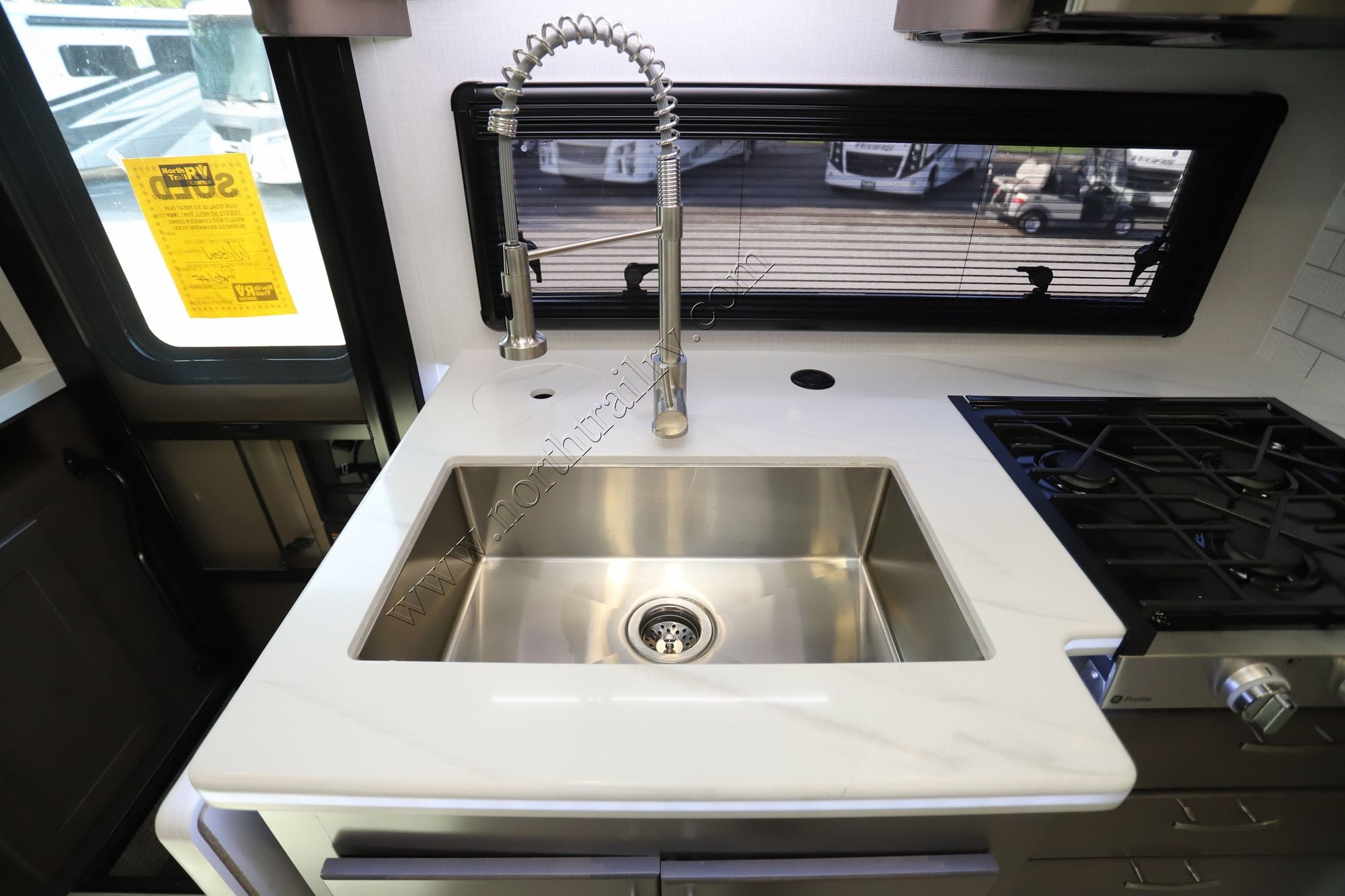 New 2026 Dynamax Isata 5 28SS 4X4 EX Super C  For Sale