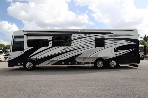 2022 Newmar Mountain Aire 4118