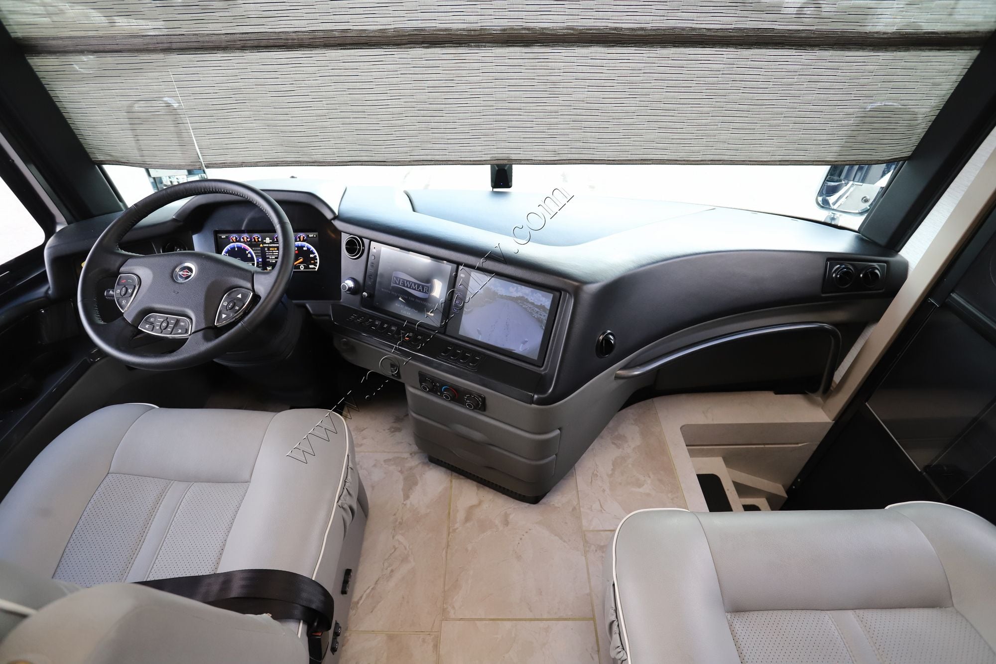 Used 2023 Newmar Essex 4521 Class A  For Sale