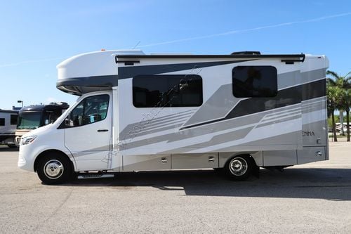 2025 Renegade Rv Vienna 25RMC
