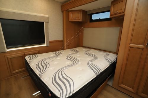 2023 Newmar Bay Star 3811 Class A