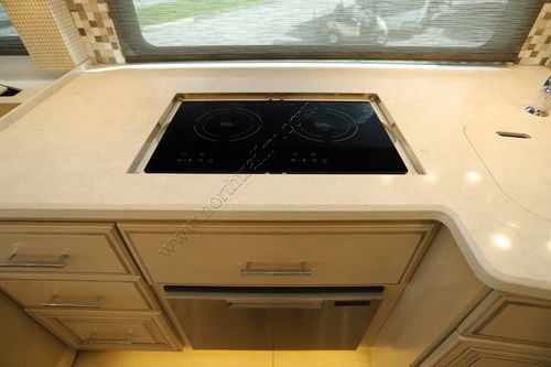 2022 Newmar Mountain Aire 4118