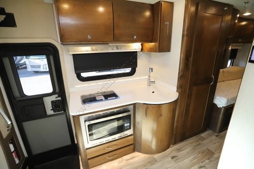 2019 Tiffin Motor Homes Wayfarer 24TW