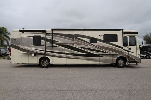2018 Newmar Ventana Le 4048