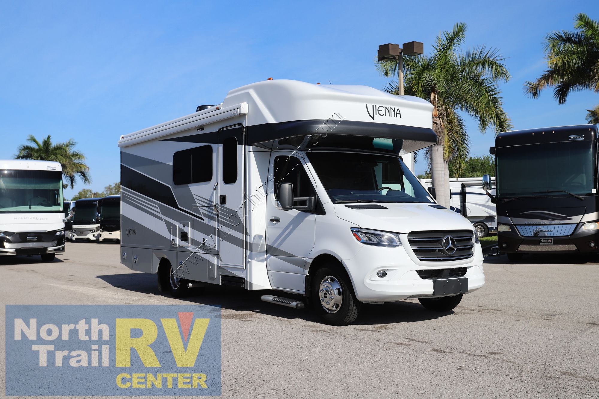 Used 2025 Renegade Rv Vienna 25RMC Class C  For Sale