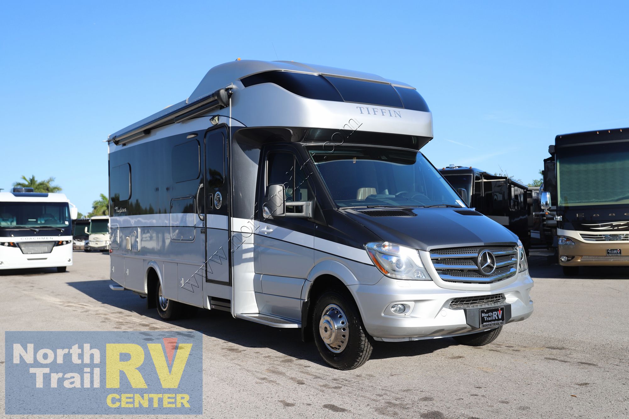 Used 2019 Tiffin Motor Homes Wayfarer 24TW Class C  For Sale