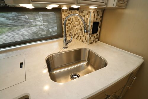 2022 Newmar Mountain Aire 4118