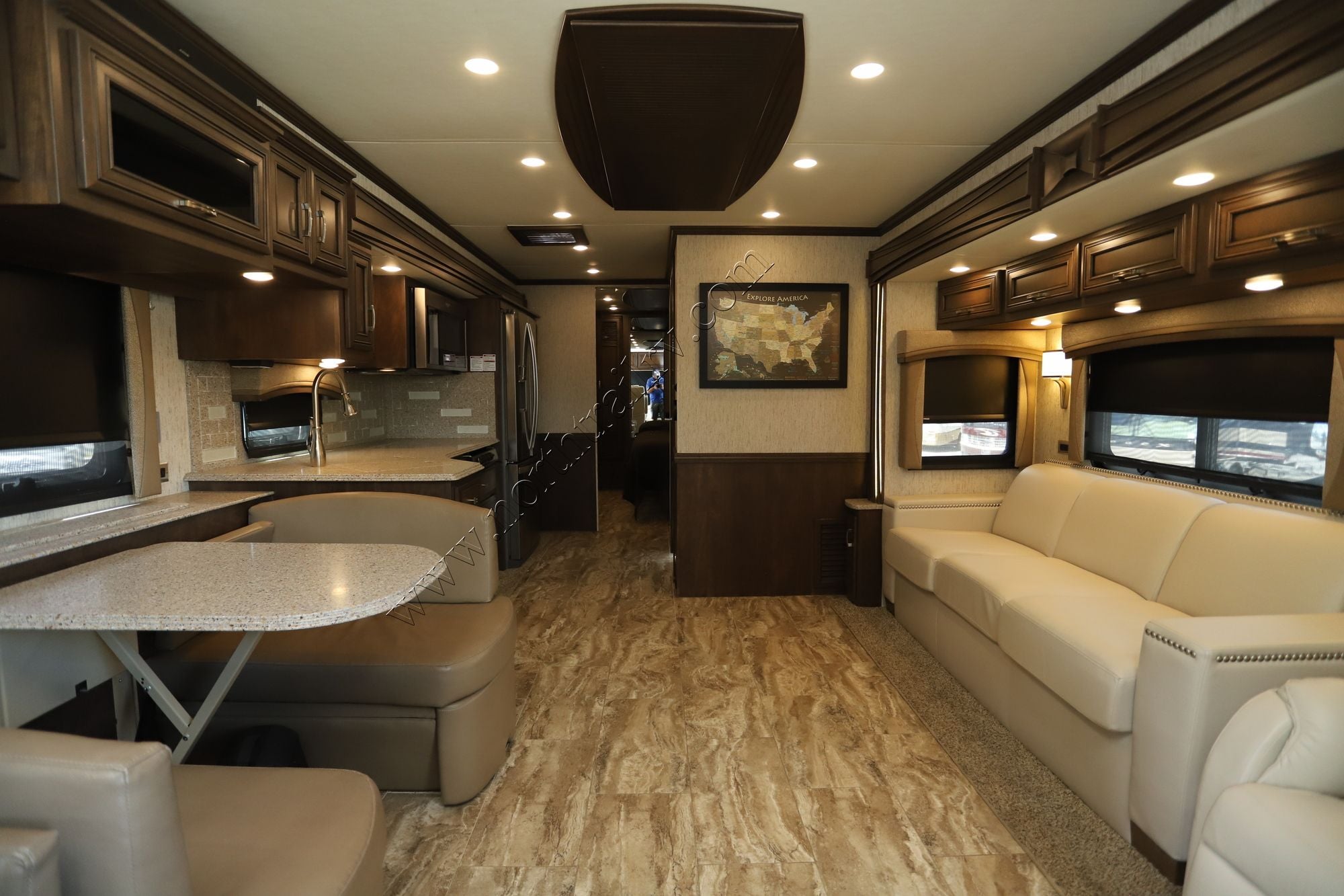 Used 2019 Newmar Ventana Le 3412 Class A  For Sale