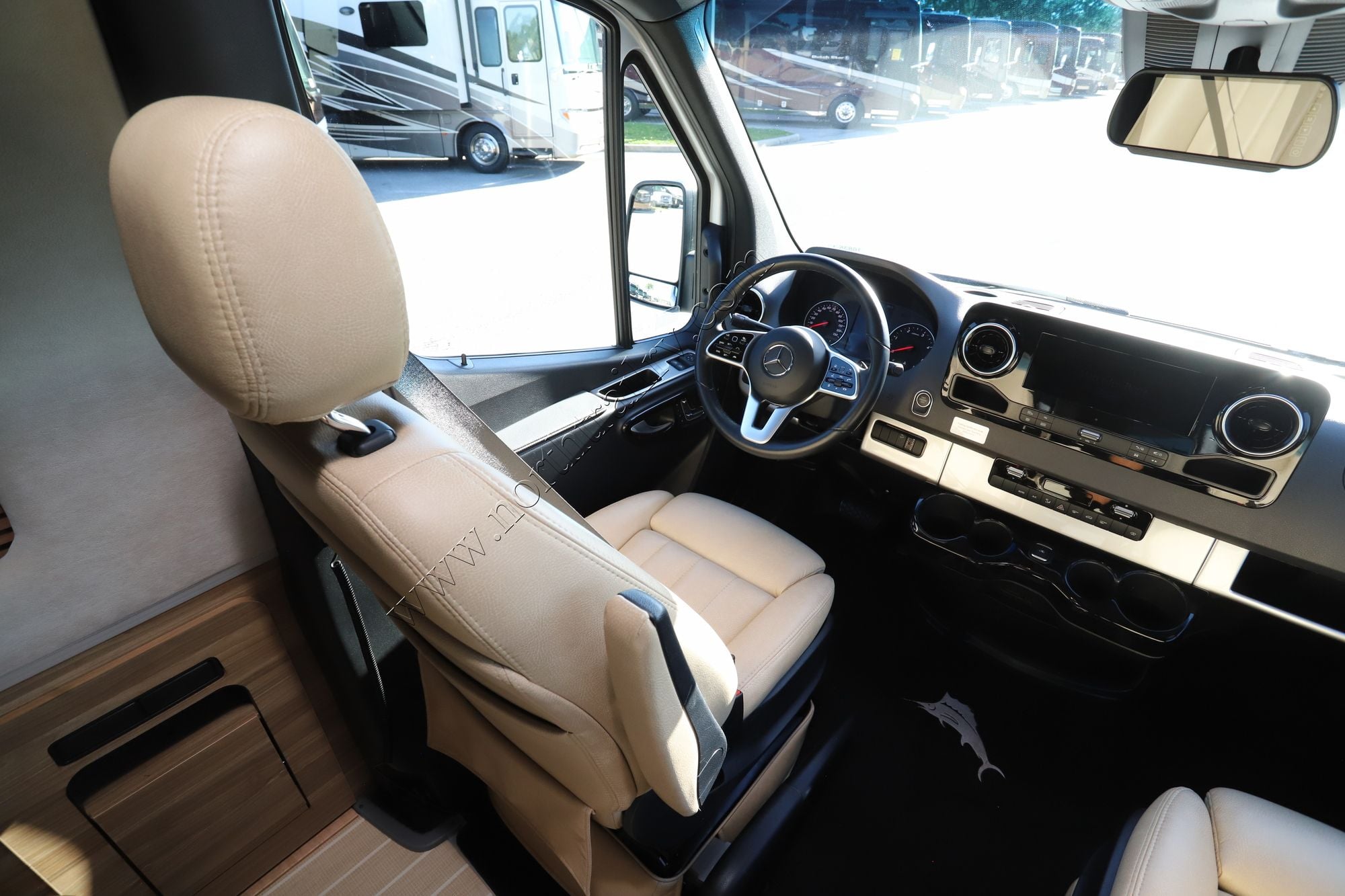 2024 Airstream Interstate 24GL Tommy Bahama AWD Class B Used  For Sale