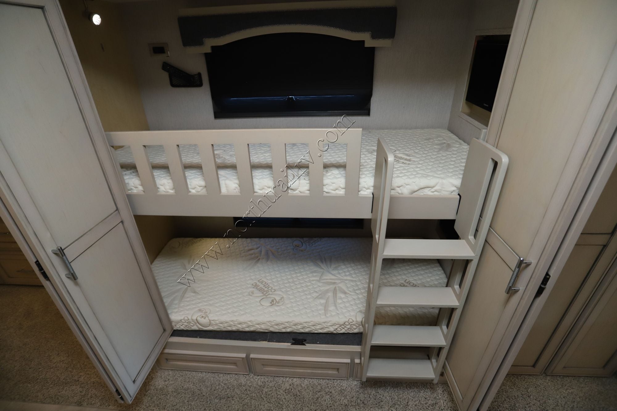 Used 2020 Newmar Ventana 4326 Class A  For Sale