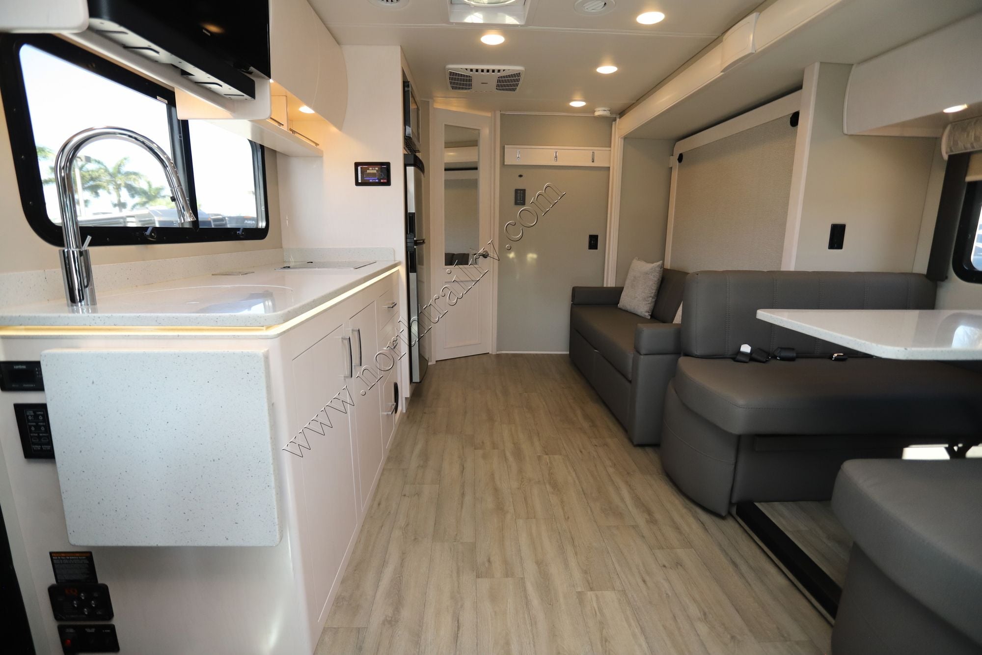 Used 2025 Renegade Rv Vienna 25RMC Class C  For Sale