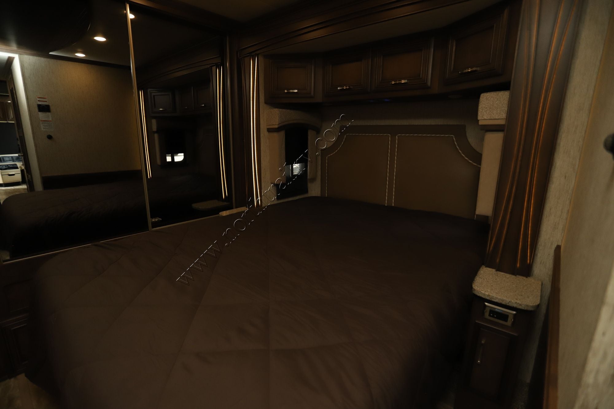 Used 2019 Newmar Ventana Le 3412 Class A  For Sale