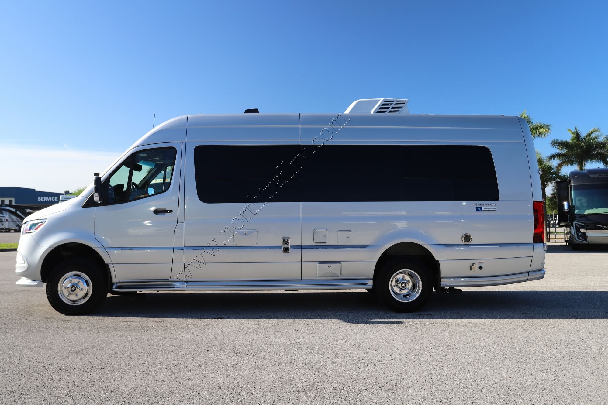 2024 Airstream Interstate 24GL Tommy Bahama AWD Class B Used  For Sale