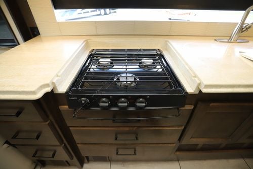 2020 Tiffin Motor Homes Breeze 33BR