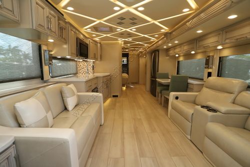 2022 Newmar Mountain Aire 4118