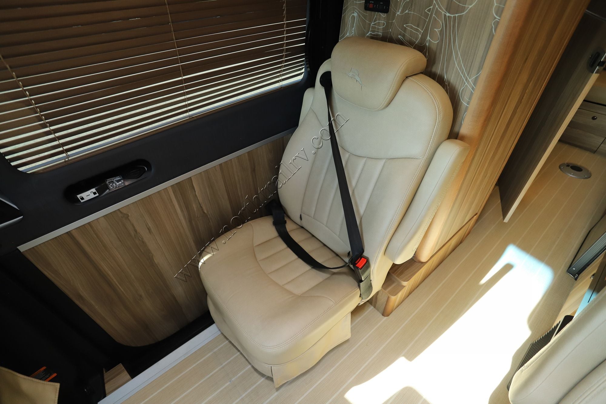 2024 Airstream Interstate 24GL Tommy Bahama AWD Class B Used  For Sale