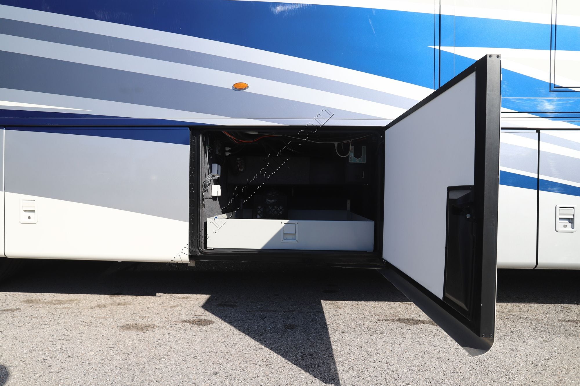 Used 2020 Newmar Ventana 4326 Class A  For Sale