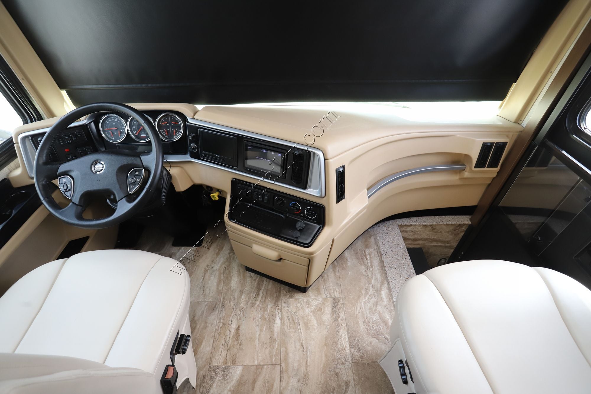 Used 2019 Newmar Ventana Le 3412 Class A  For Sale