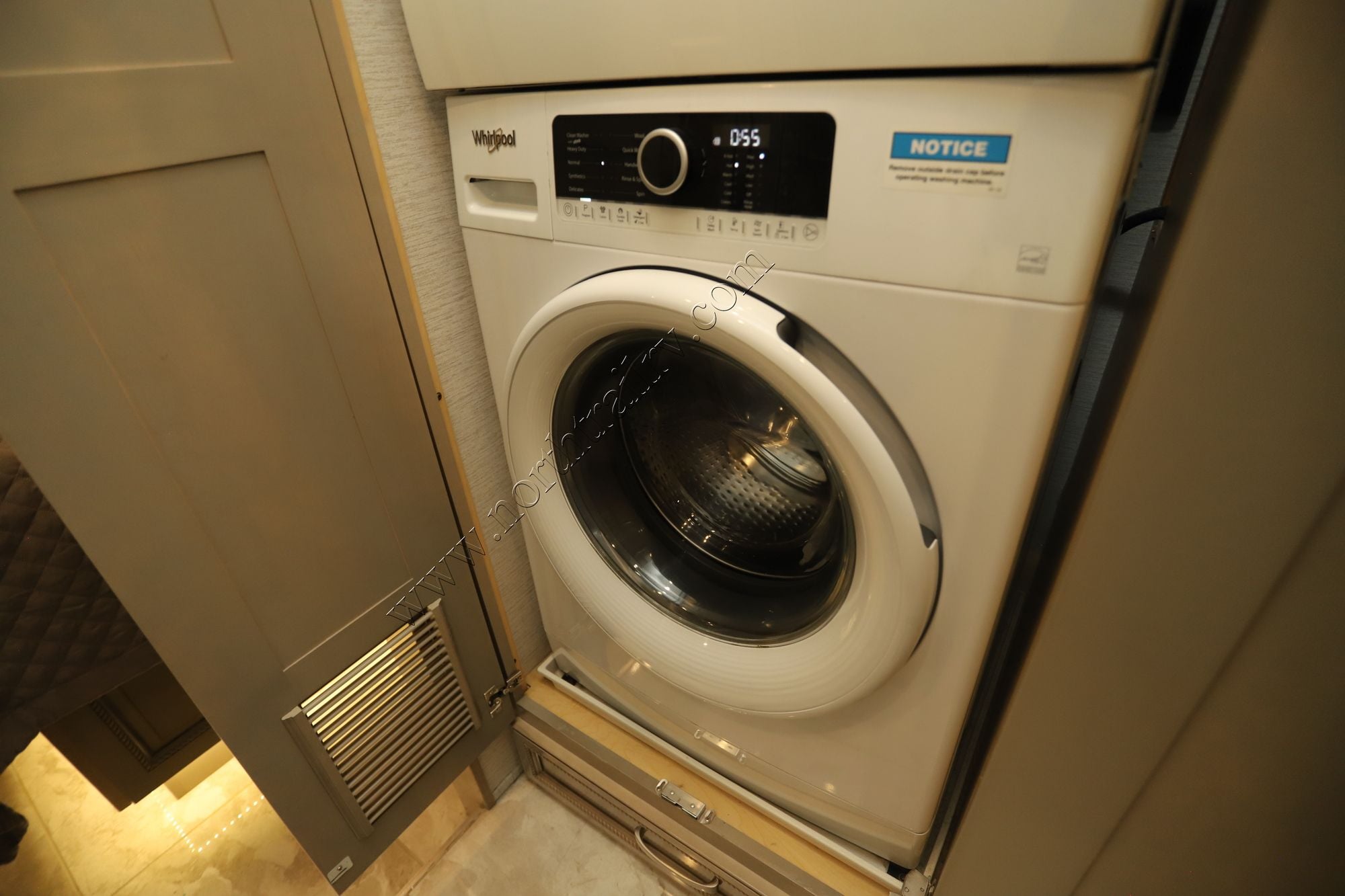 Used 2023 Newmar Essex 4521 Class A  For Sale