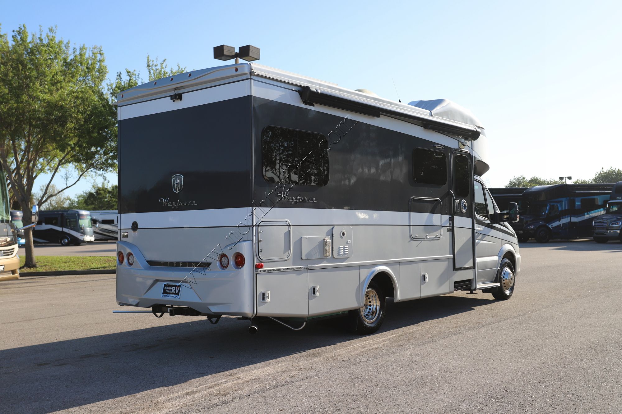 Used 2019 Tiffin Motor Homes Wayfarer 24TW Class C  For Sale