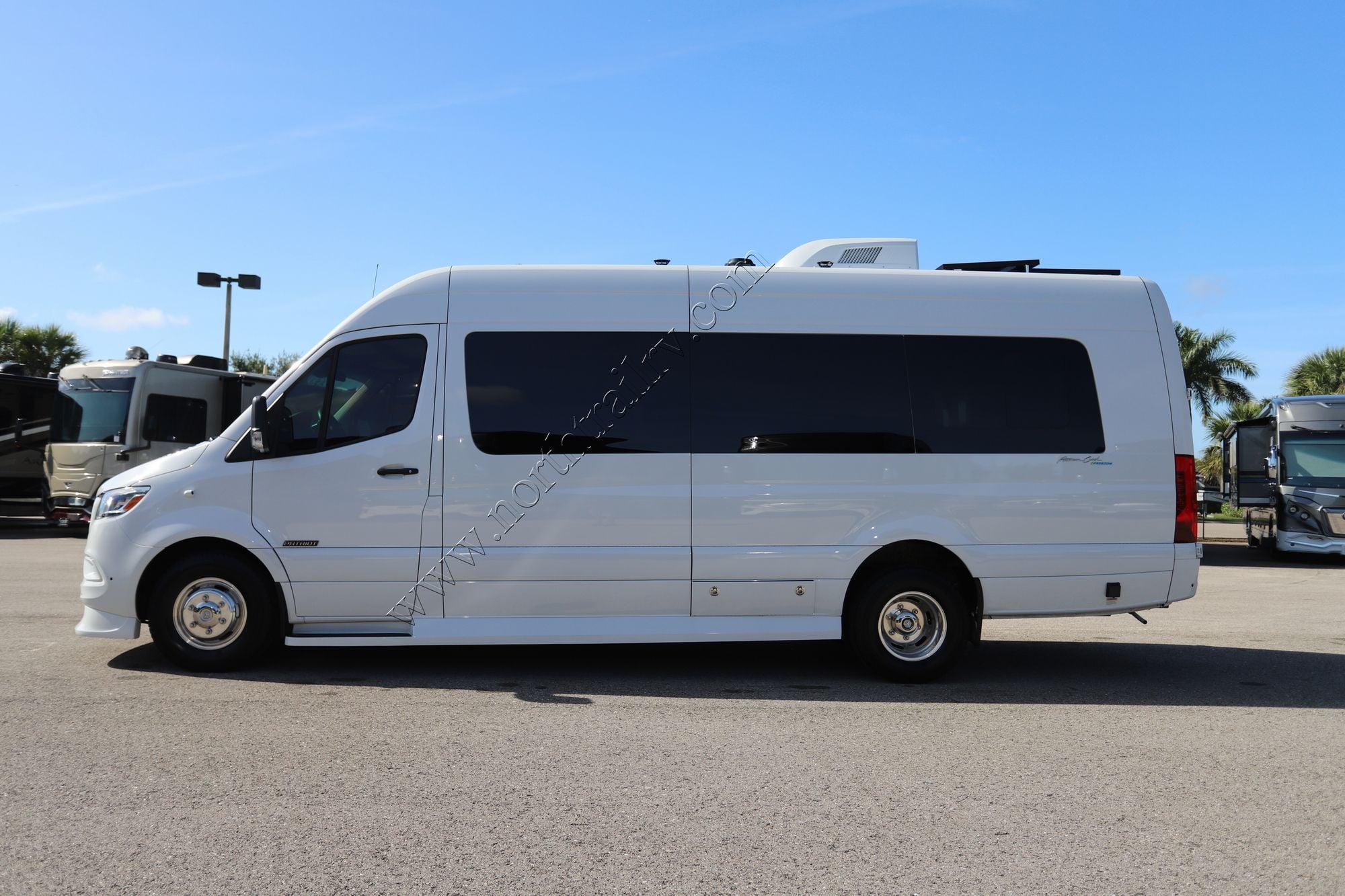 Used 2023 Midwest Patriot MD4 Class B  For Sale